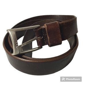 Donald J. Pliner Men’s Brown Distressed  Italian Saddle Leather Belt Size 42